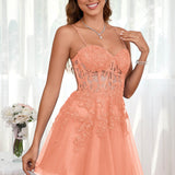 Marlene | Vestido com top estilo corset transparente decote coração e aplicações