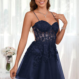 Marlene | Vestido com top estilo corset transparente decote coração e aplicações