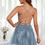 Marlene | Vestido com top estilo corset transparente decote coração e aplicações