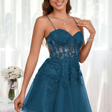 Marlene | Vestido com top estilo corset transparente decote coração e aplicações