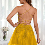 Marlene | Vestido com top estilo corset transparente decote coração e aplicações