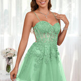 Marlene | Vestido com top estilo corset transparente decote coração e aplicações