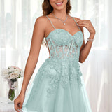 Marlene | Vestido com top estilo corset transparente decote coração e aplicações