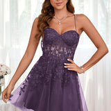 Marlene | Vestido com top estilo corset transparente decote coração e aplicações
