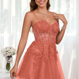 Marlene | Vestido com top estilo corset transparente decote coração e aplicações