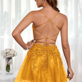 Marlene | Vestido com top estilo corset transparente decote coração e aplicações
