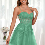 Marlene | Vestido com top estilo corset transparente decote coração e aplicações