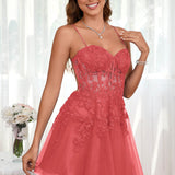 Marlene | Vestido com top estilo corset transparente decote coração e aplicações