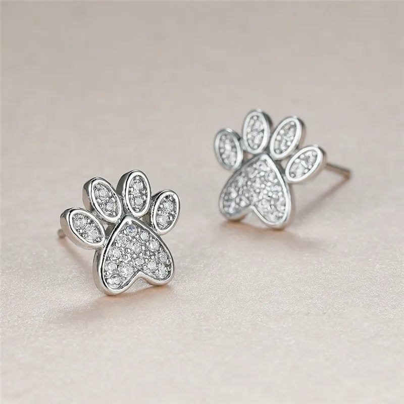 Clous d'oreilles patte en oxyde de zirconium blanc – Motif cœur