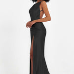 Elisabete | Vestido Maxi em Cetim Plissado com Abertura — Preto