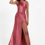 Elisabete | Vestido Maxi em Cetim Plissado com Abertura — Rosa Canela