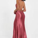 Elisabete | Vestido Maxi em Cetim Plissado com Abertura — Rosa Canela