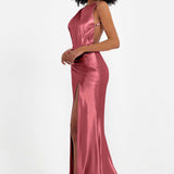 Elisabete | Vestido Maxi em Cetim Plissado com Abertura — Rosa Canela