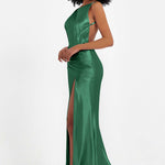 Elisabete | Vestido Maxi em Cetim Plissado com Abertura — Verde Escuro