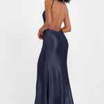 Elisabete | Vestido Maxi em Cetim Plissado com Abertura — Azul-Marinho