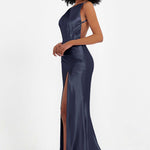 Elisabete | Vestido Maxi em Cetim Plissado com Abertura — Azul-Marinho