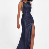 Elisabete | Vestido Maxi em Cetim Plissado com Abertura — Azul-Marinho