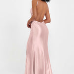 Elisabete | Vestido Maxi em Cetim Plissado com Abertura — Rosa Velho