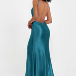 Elisabete | Vestido Maxi em Cetim Plissado com Abertura — Azul Tinta