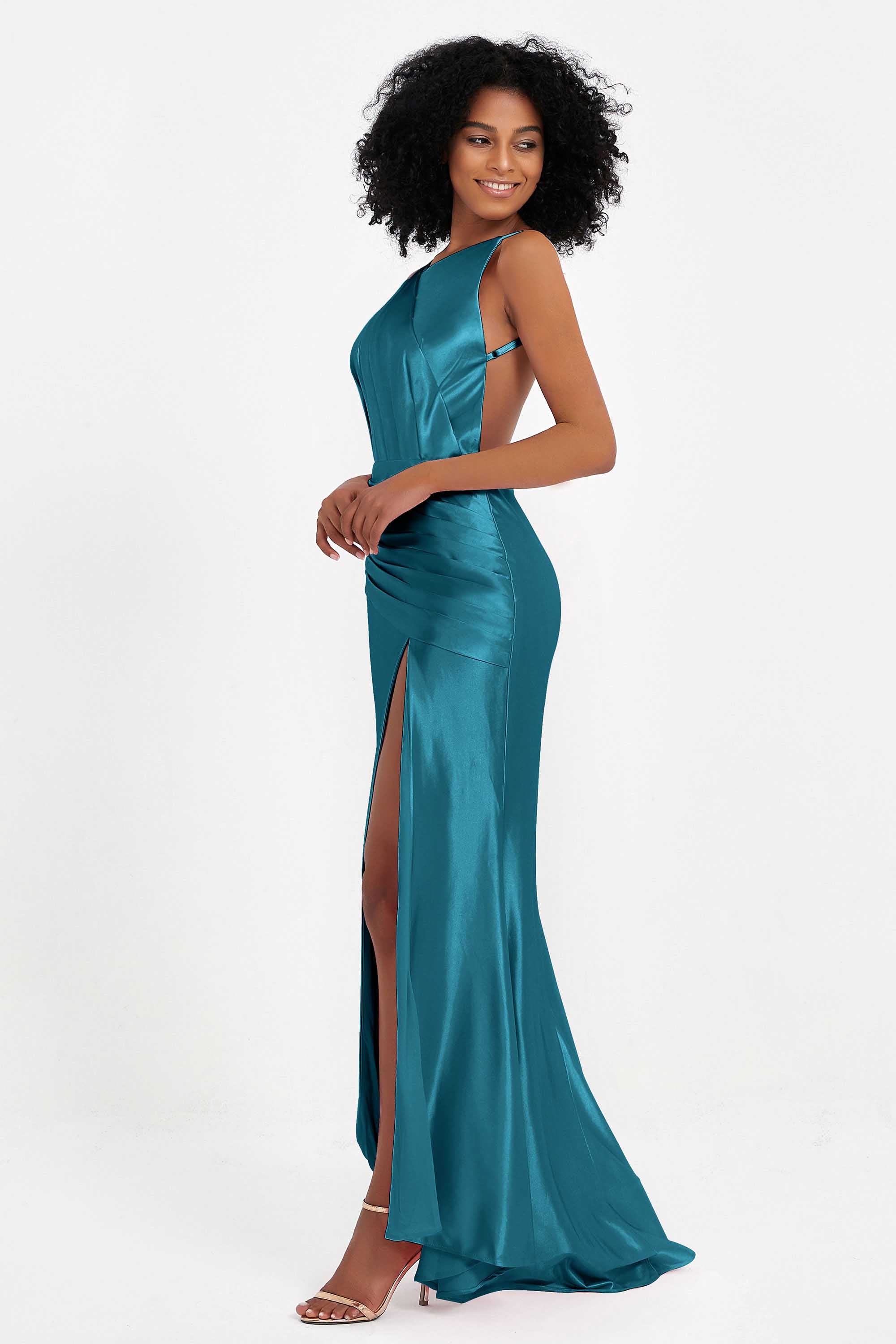 Elisabete | Vestido Maxi em Cetim Plissado com Abertura — Azul Tinta