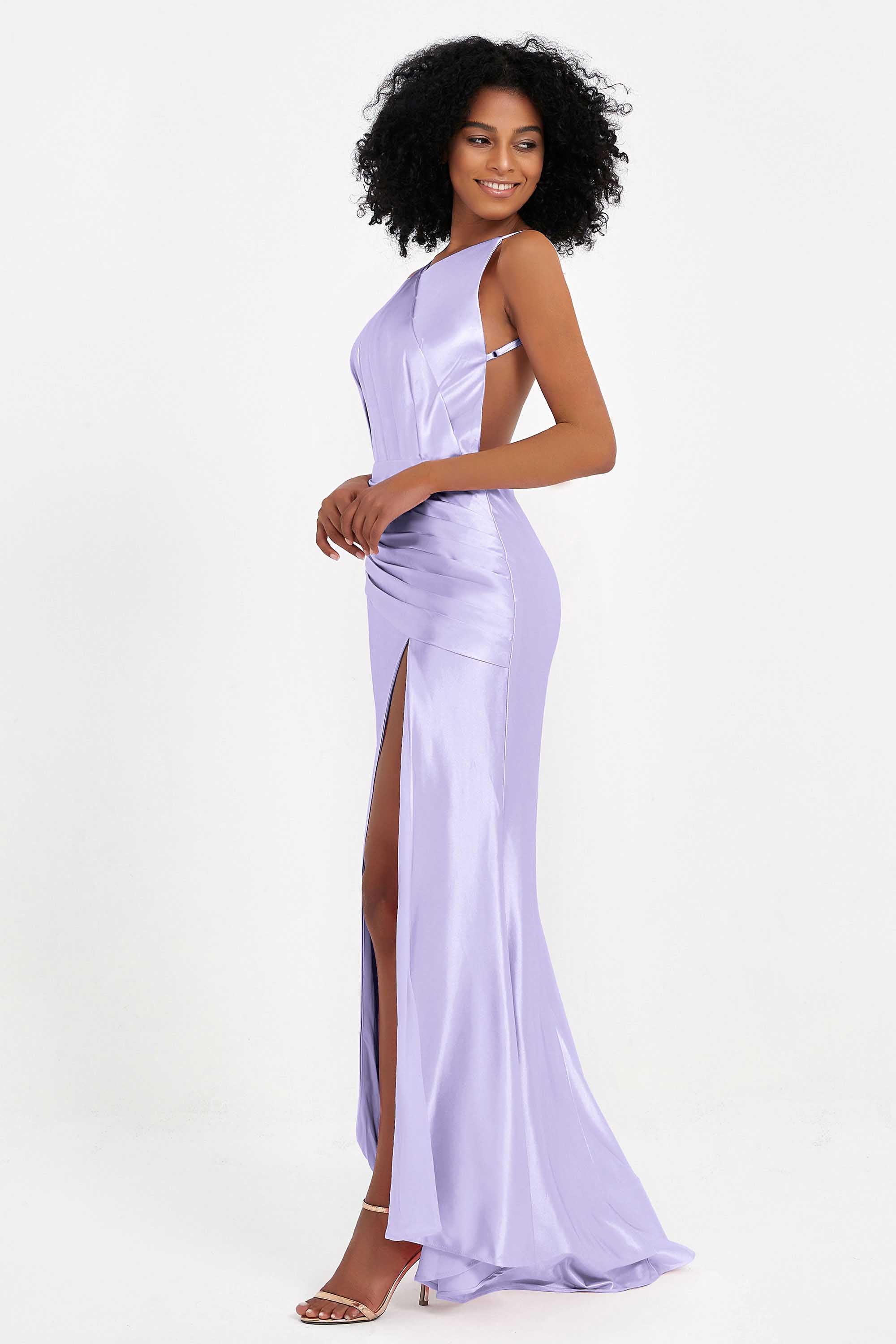 Elisabete | Vestido Maxi em Cetim Plissado com Abertura — Lilás