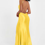 Elisabete | Vestido Maxi em Cetim Plissado com Abertura — Calêndula