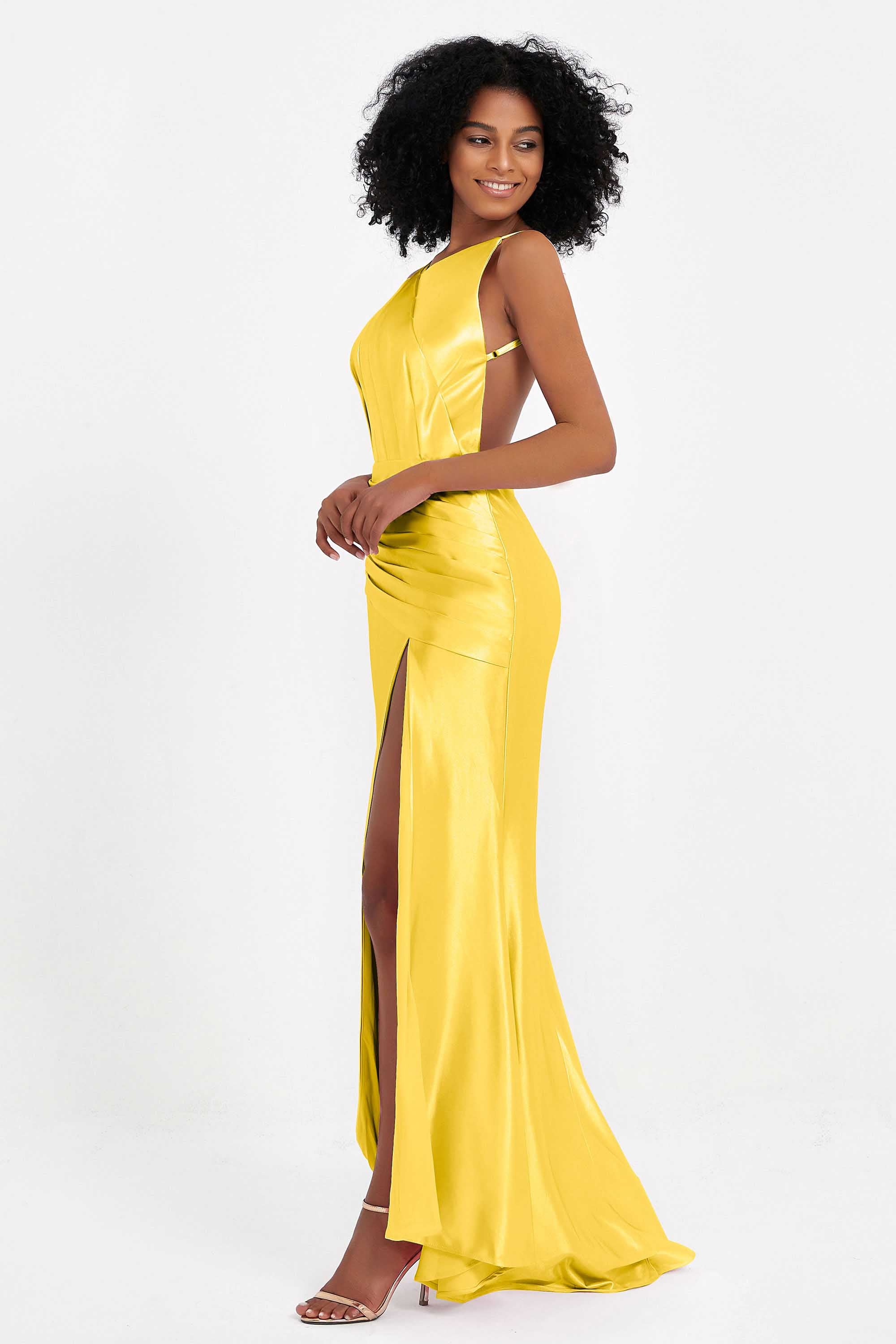 Elisabete | Vestido Maxi em Cetim Plissado com Abertura — Calêndula