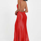 Elisabete | Vestido Maxi em Cetim Plissado com Abertura — Vermelho