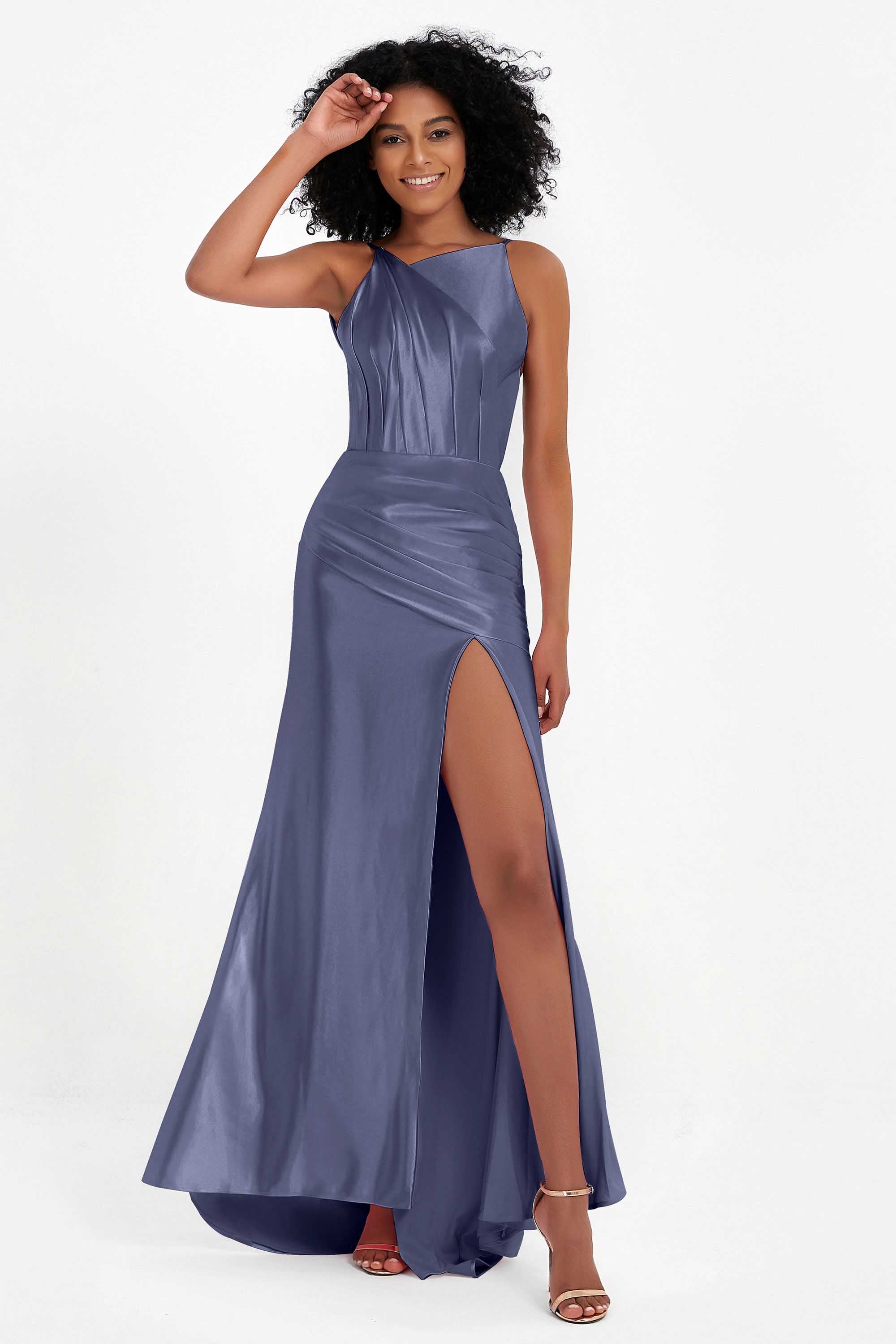 Elisabete | Vestido Maxi em Cetim Plissado com Abertura — Azul Tempestade