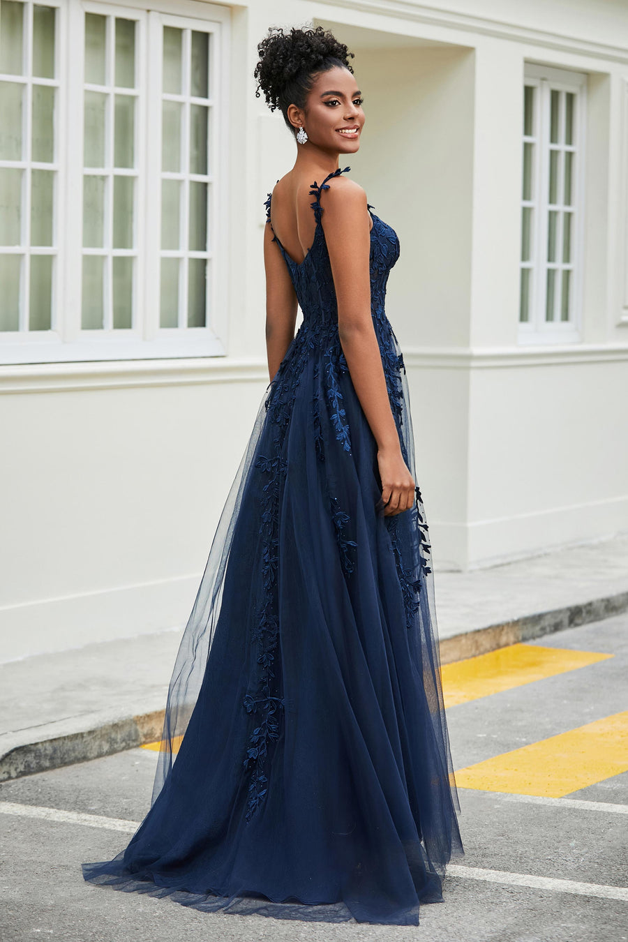Mercedes | Vestido coração em tule com aplicações e racha