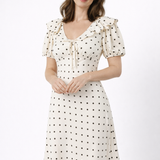 Letícia | Vestido Midi de Bolinhas com Folhos