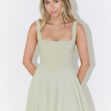 Solange | Vestido Midi Clássico