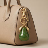 Charm Pera Dourada