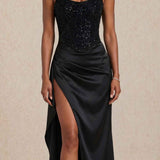 Vestido longo com corpo de lantejoulas