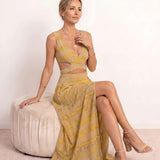 Vestido longo com detalhe cut out