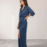 Vestido camisa plissado com abertura