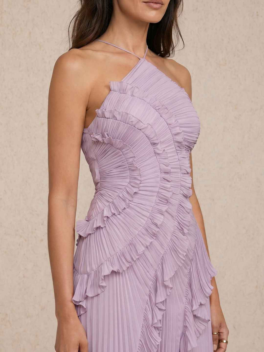 Vestido plissado com detalhe de folhos