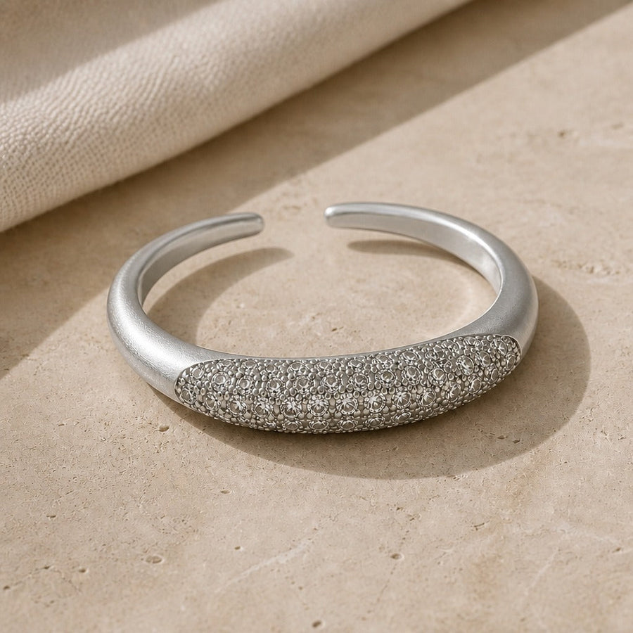 Anel Fino Marquise Cravejado