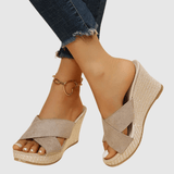 Susana — Sandálias de Salto Elegantes