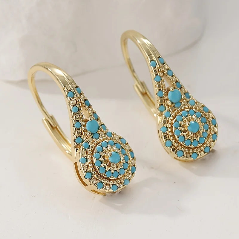 Brincos Flor Elegantes com Pérola