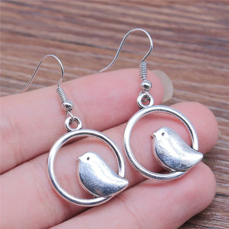 Brincos Pendentes Berloque Pássaro Vintage — Joias Boho Feitas à Mão