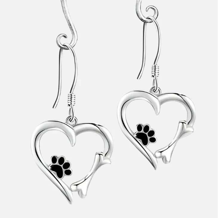 Boucles d'oreilles pendantes en argent avec motif cœur et patte
