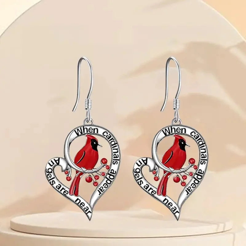 Boucles d'oreilles commémoratives Cardinal – « Quand les cardinaux apparaissent, les anges sont près » Design Cœur pendant