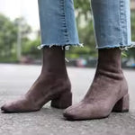 Sidónia | Botins Intemporais em Camurça