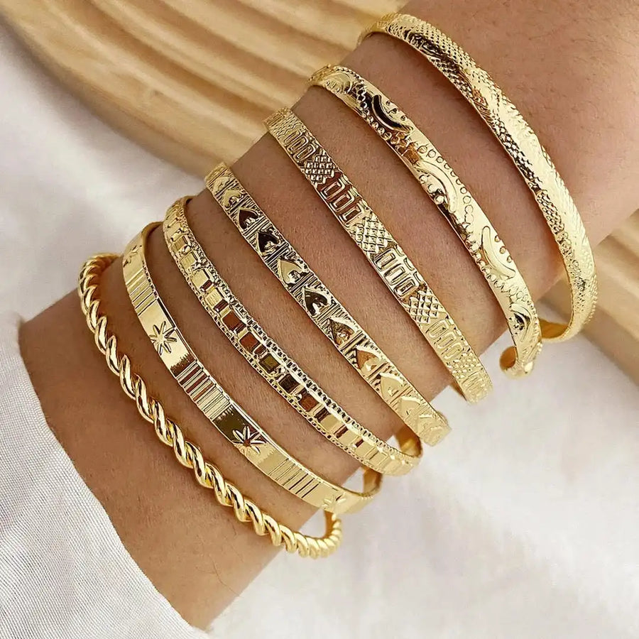 Conjunto de Pulseiras Rígidas Abertas Dourado