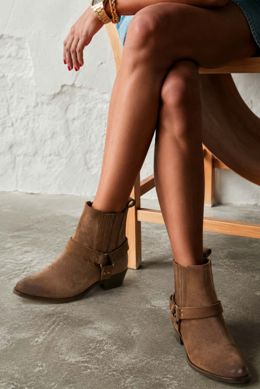 Ester | Botins Western em Camurça