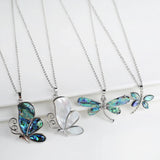 Collier pendentif papillon en coquillage naturel