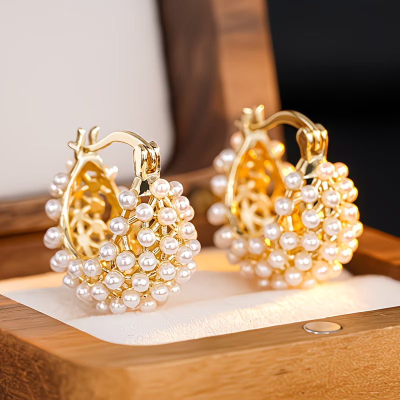 Brincos Argola Largos com Pérolas