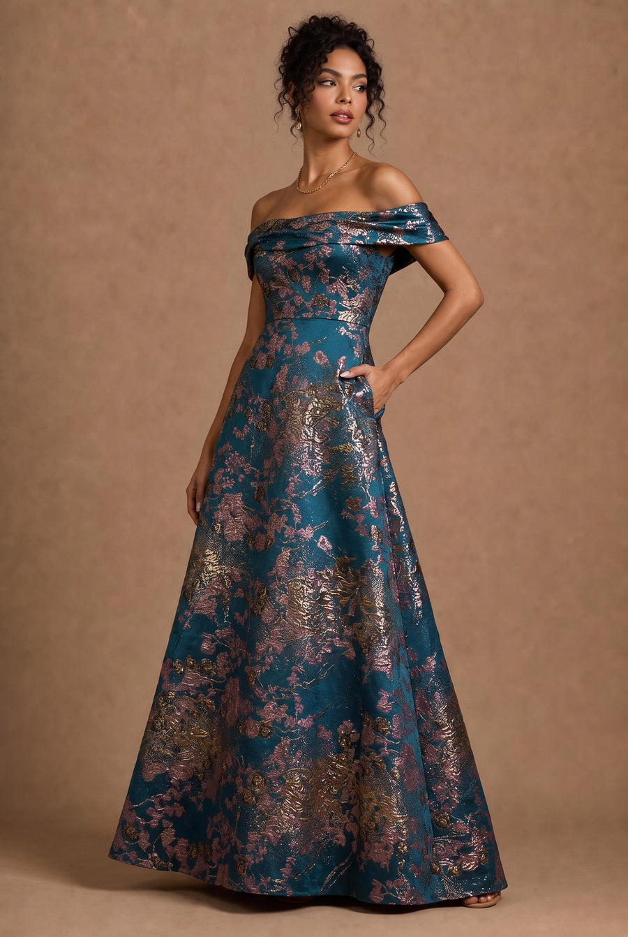 Adriana | Vestido comprido evasê em devorê