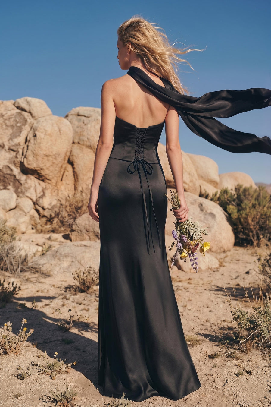 Alice | Vestido de dama de honor cetim de acetato tubinho com laço